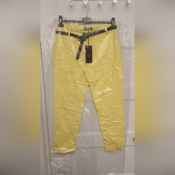 2 for 1 🥰 ELISSIA Women Pants Yellow Black dot with Black belt🪅 - Picture 1 of 9